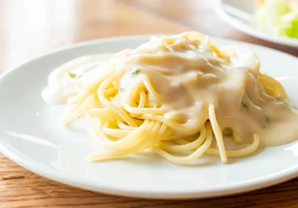 Pyszne spaghetti serowe - proste przepisy na wyjątkowy smak