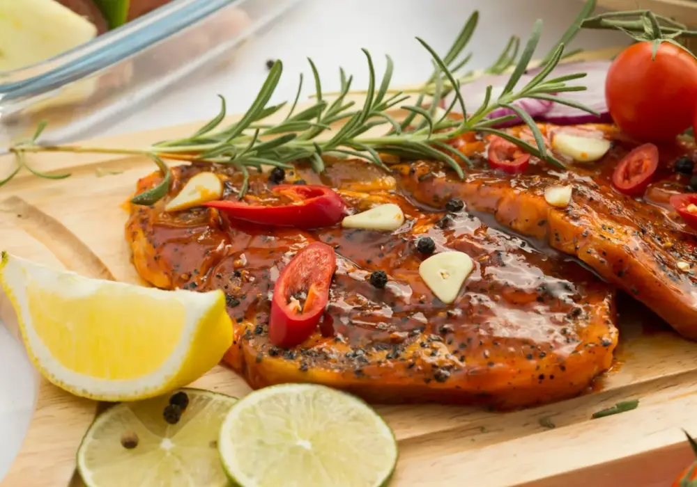 Przyprawy do karkówki - Jak marynować na grill, patelnię, do piekarnika?