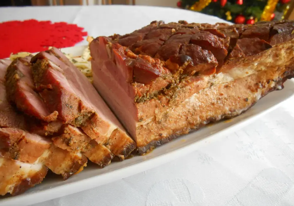 Boczek pieczony w rękawie - soczysty i rumiany? Sprawdź!