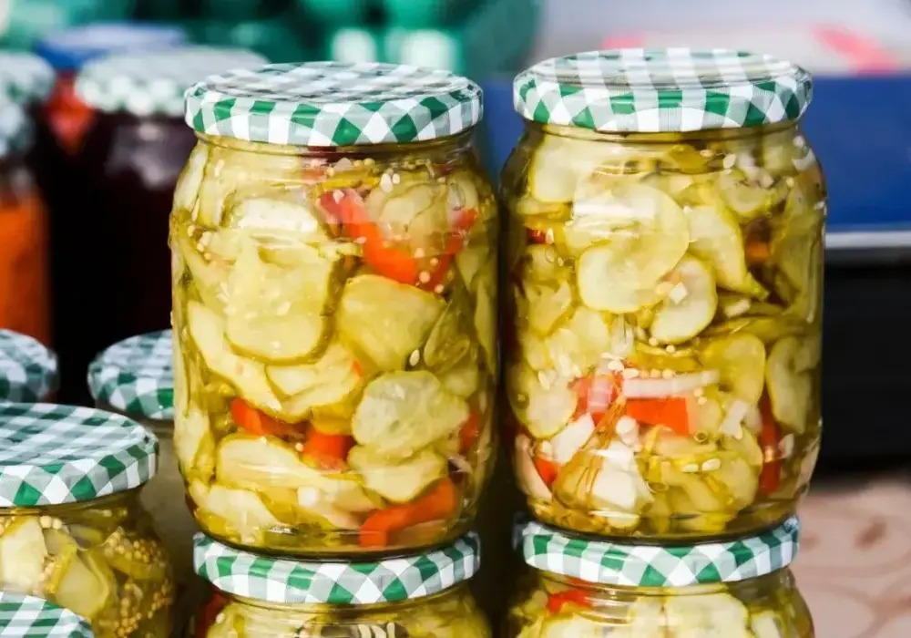 Jak się robi sałatkę szwedzką – prosty przepis na wyjątkowy smak