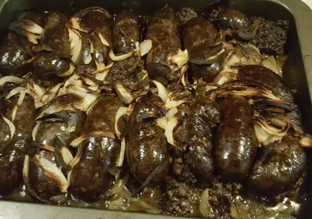 Pieczona kaszanka z piekarnika – soczysta i idealna!