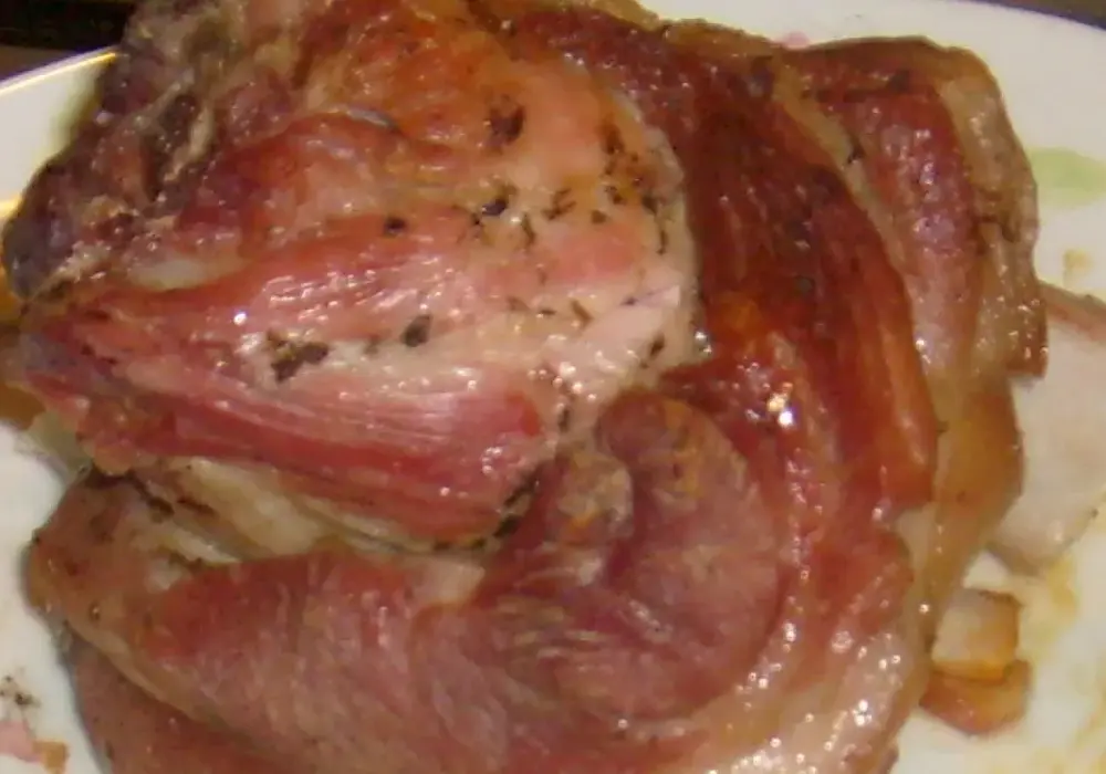 Golonka gotowana i pieczona - przepis na chrupiącą skórkę