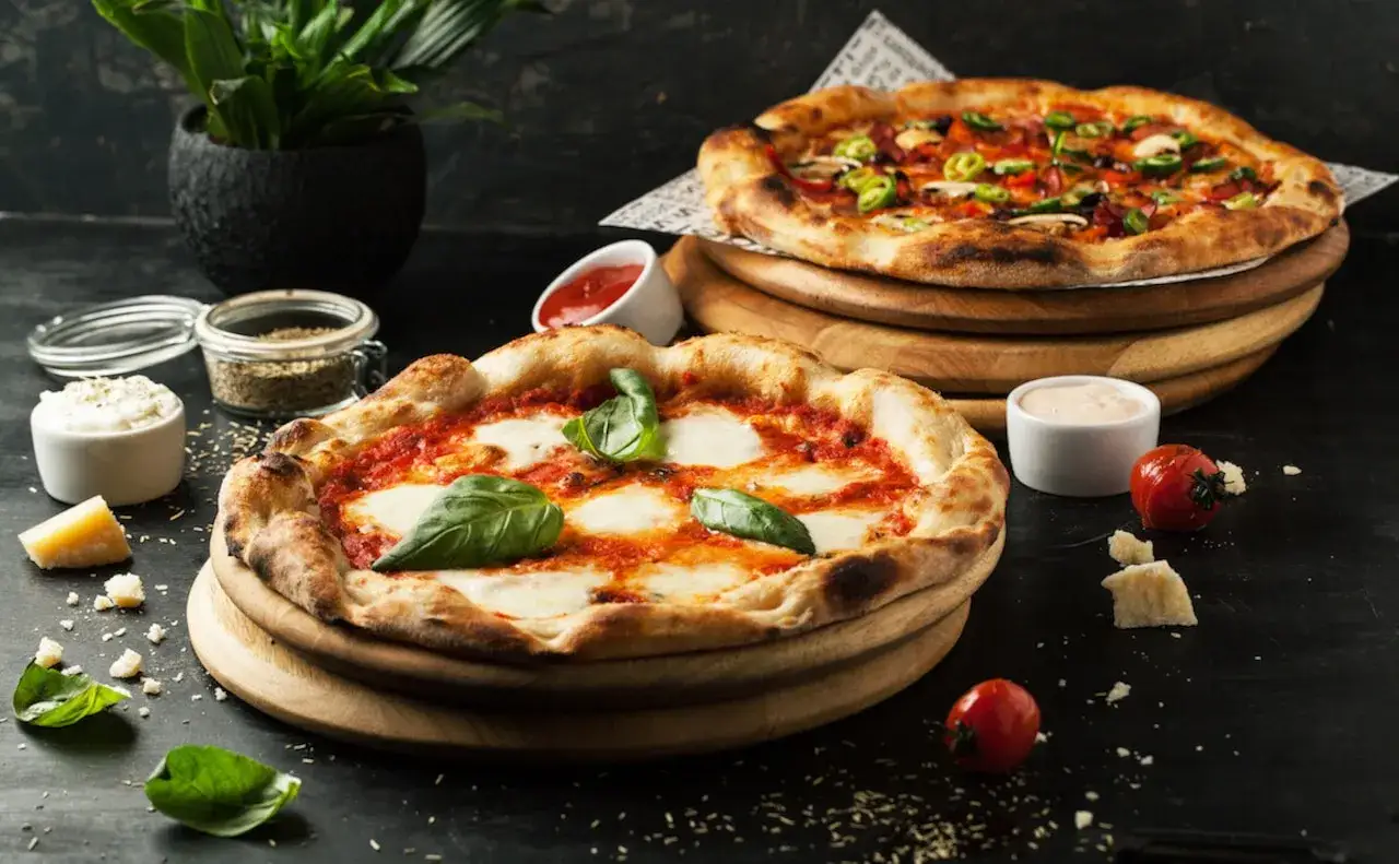 Zdjęcie Ile piec pizzę w 250 stopniach, aby uniknąć niedopieczenia?