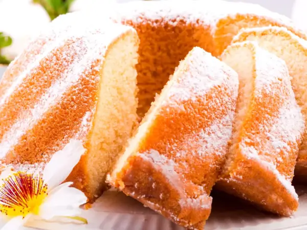 Wilgotna babka - Jak upiec miękkie ciasto, które nie wysycha?