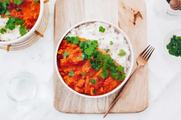 Kurczak Curry - Zrób idealny sos w 25 minut!