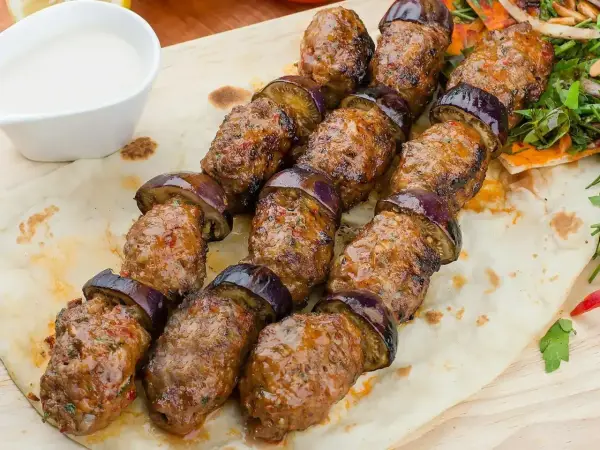 Kofta kebab - Jak zrobić soczyste kofty w domu?