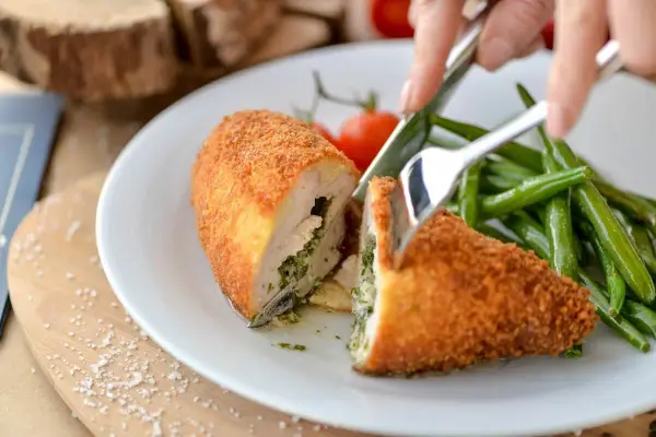 Kotlet de volaille idealny - bez wycieku masła!