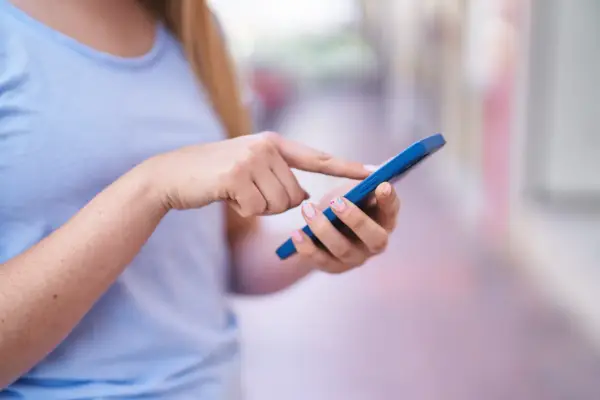 Jak pobrać aplikację rozrywkową na Androida